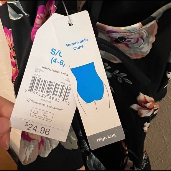 COPY - NWT Time and Tru High Leg One Piece Swimsuit Floral Black Small - Picture 4 of 5